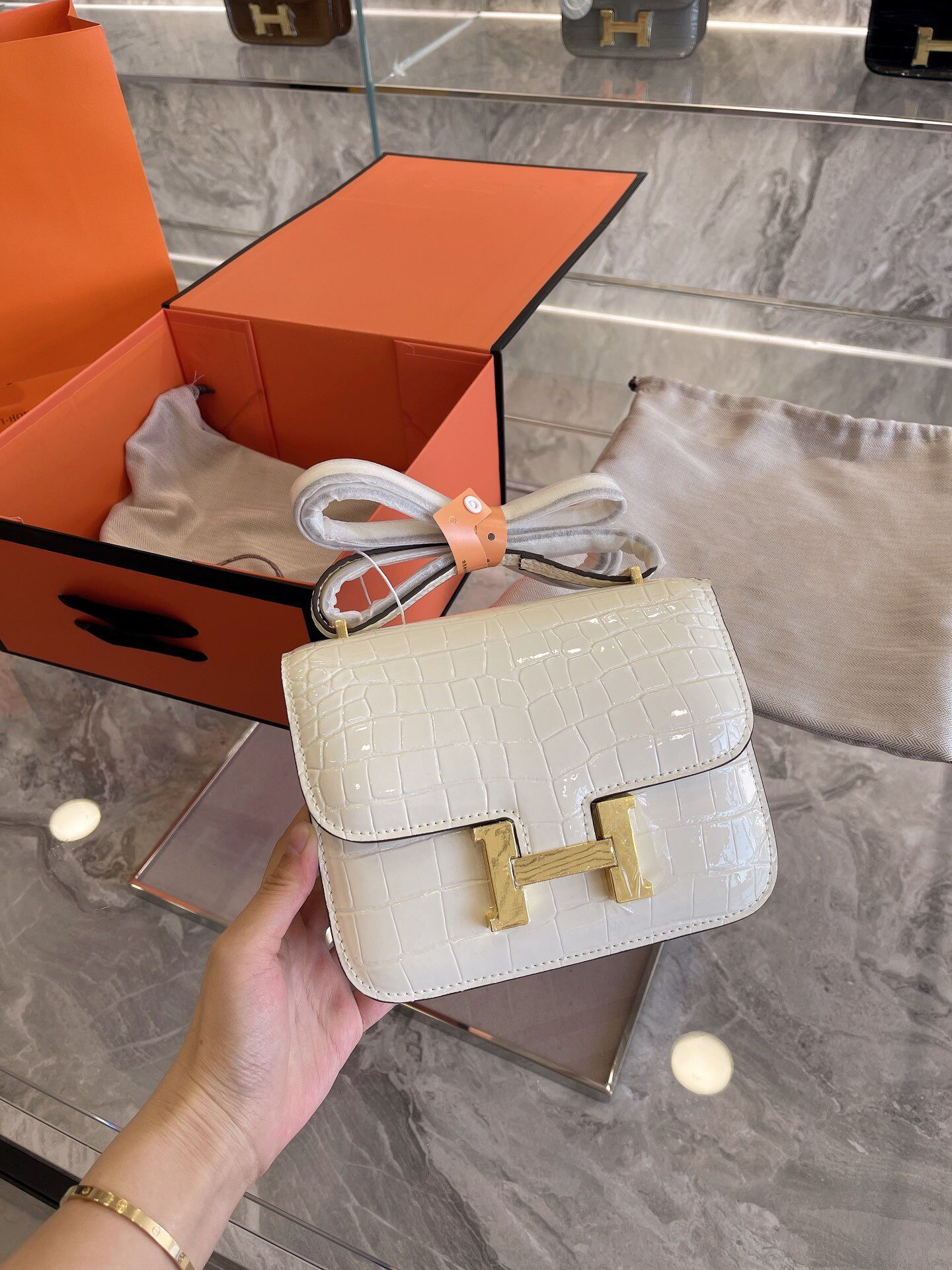 Constance Mini 19