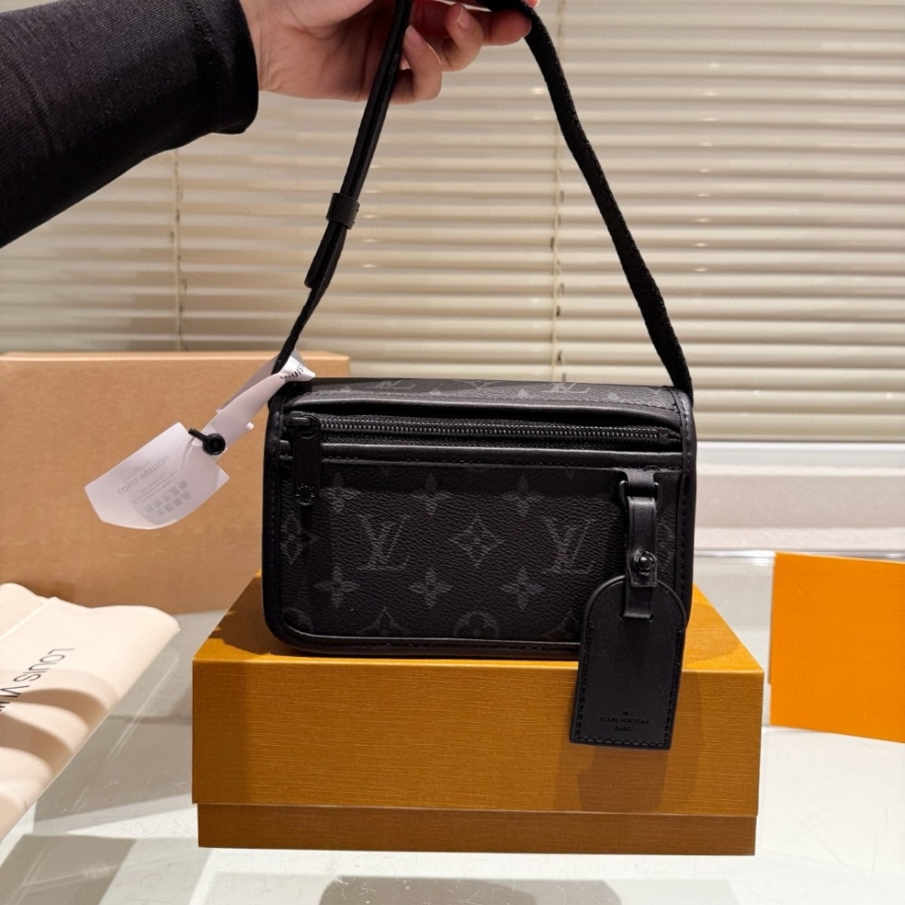 Louis Vuitton Bosphore Wearable Wallet Monogram Eclipse Canvas Black 19Cm M12599