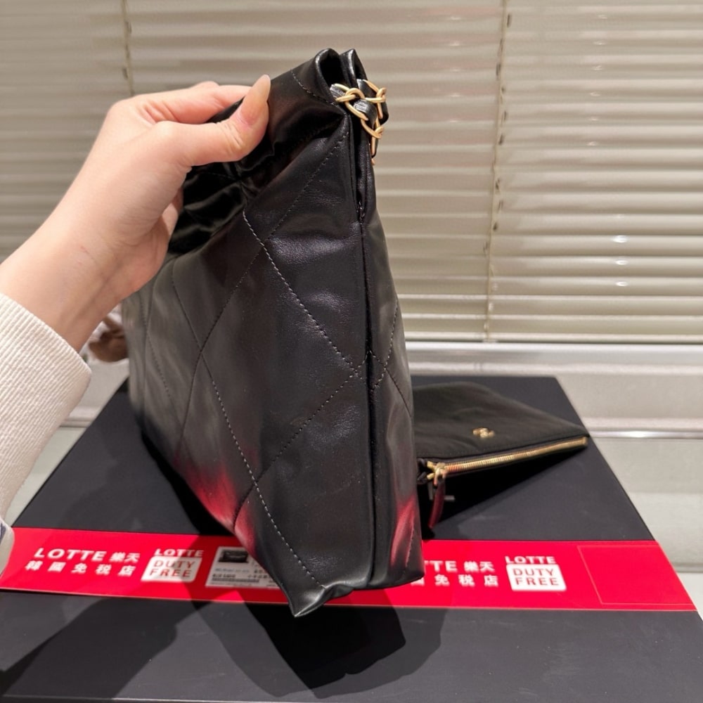 Chanel 22 East West Bag Leather Black 39Cm