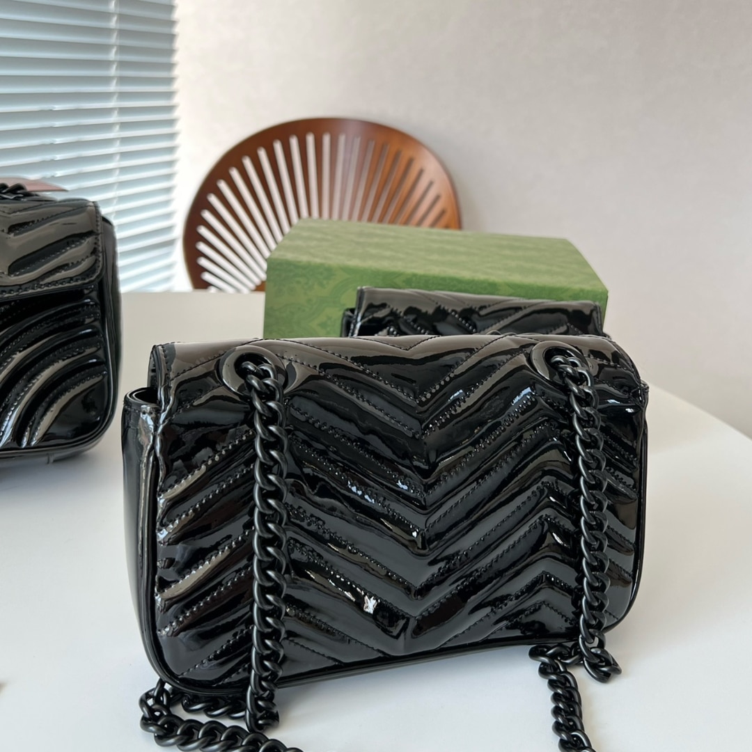 Gucci GG Marmont Patent Super Mini Bag Black Patent 17cm 476433 AACDE 1000