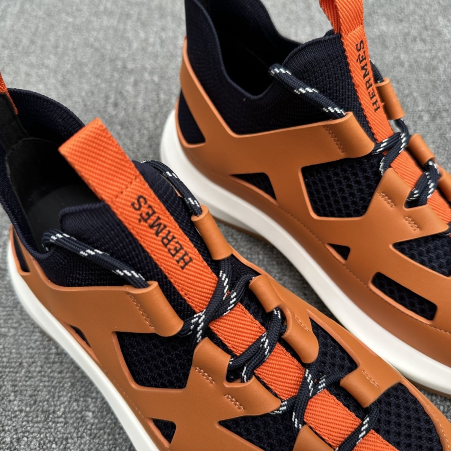 HERMES KATANA SNEAKER MARINE