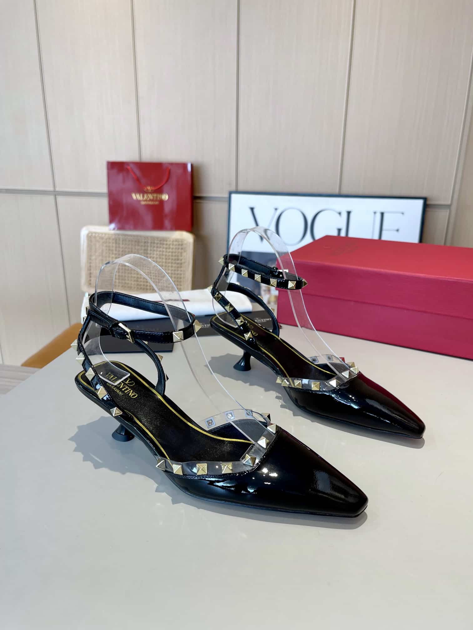 Valentino Garavani Rockstud Couture Pumps Black