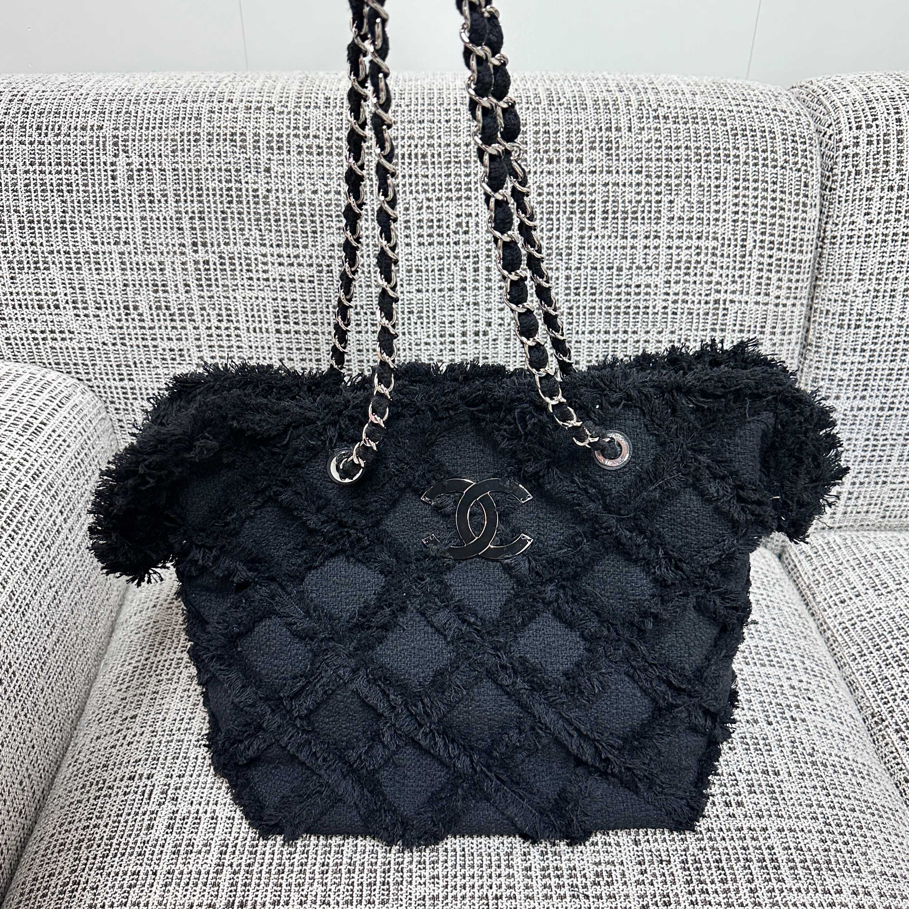 Vintage Black Quilted Tweed Tote Bag with Fringe Trim & Silver-Tone Hardware