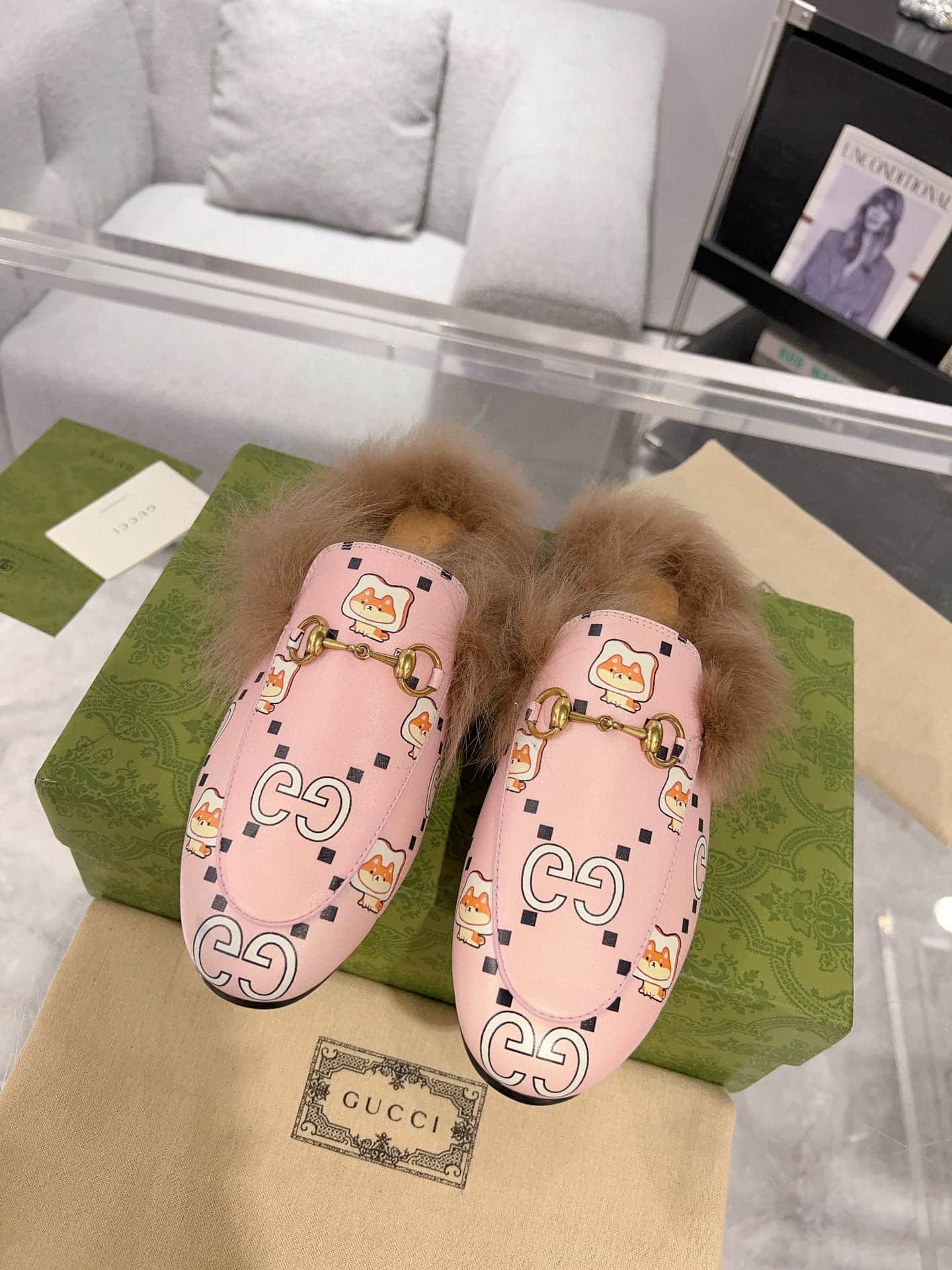 Gucci Womens Pink X Pikarar Kawaii Leather Fur Backless Loafers