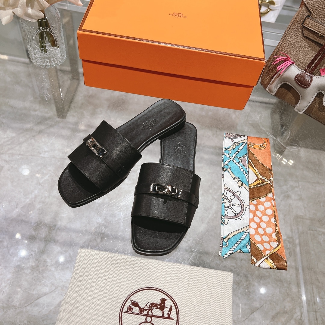 Hermes Giulia Sandal Black H232129Z 02350