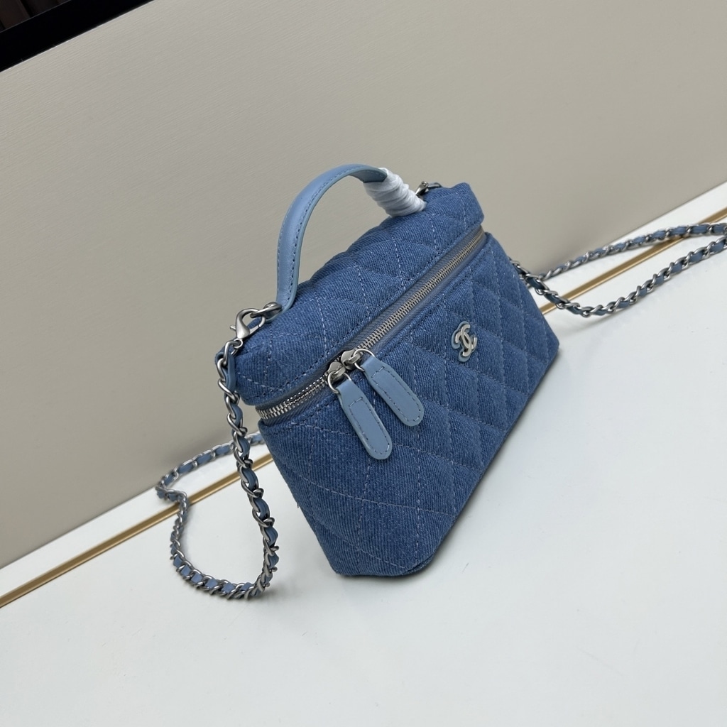 Chanel Classic Vanity With Chain Silver Tone Denim Blue 19cm