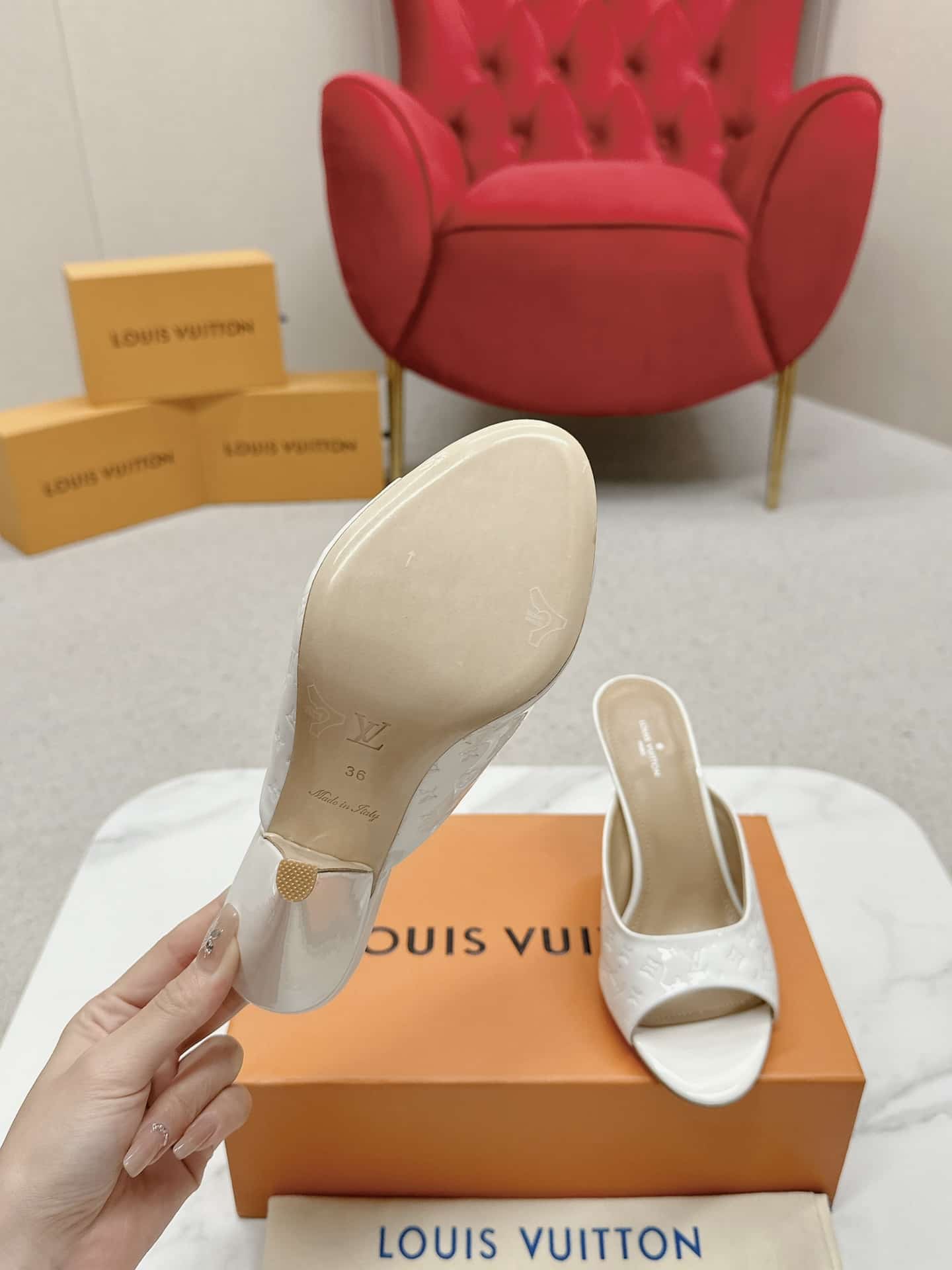 Louis Vuitton Super Mule Sandals White 1Acj51