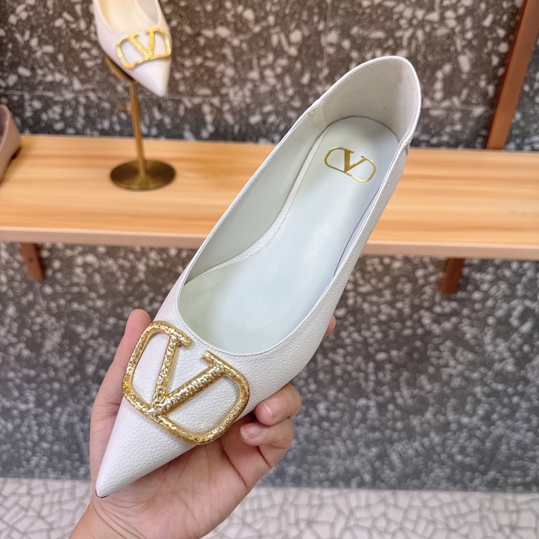 Valentino Garavani VLogo Pointed-Toe Leather Ballet Flats White