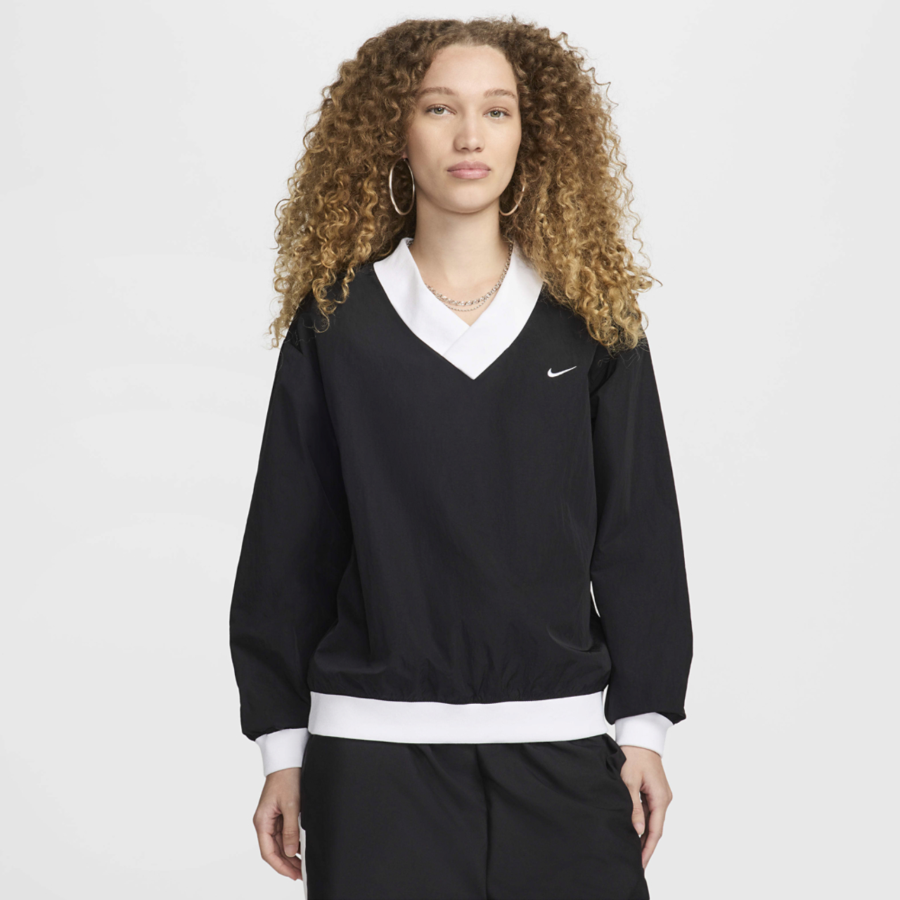 Nike NSW Essential Woven Long Sleeve V-Neck Crew