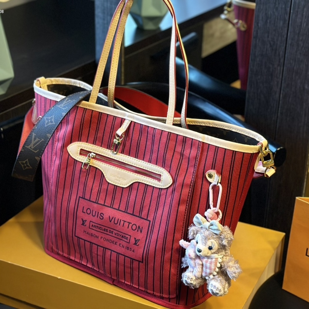 Louis Vuitton Neverfull Bandoulière Inside Out Monogram Rouge Sari 33Cm M12096