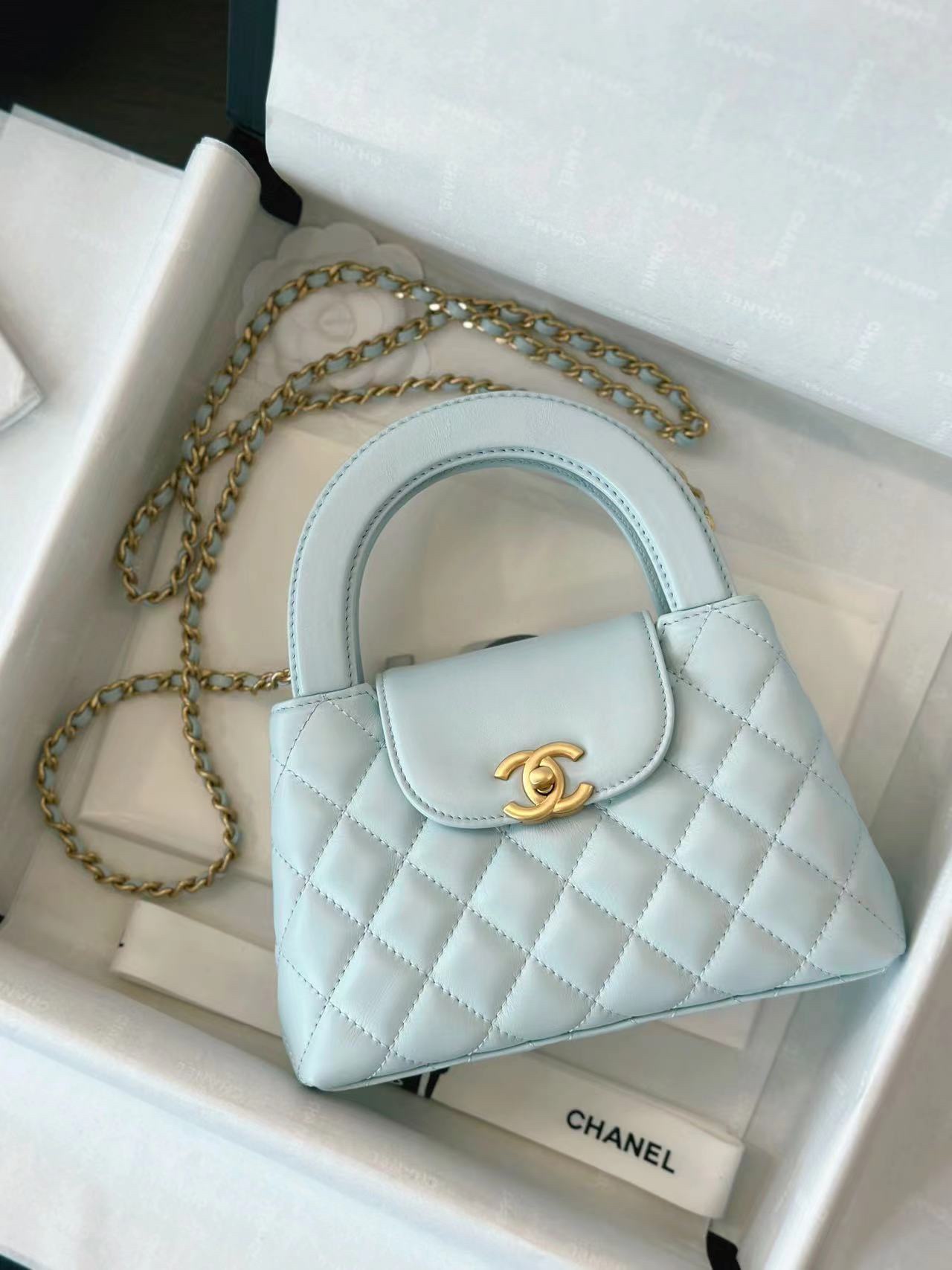 CHANEL 24 shopping bag