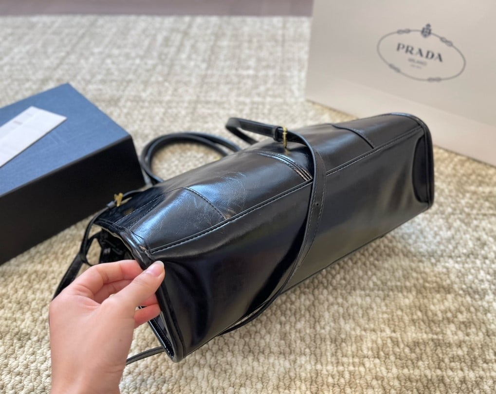 Prada Large Leather Handbag Black 40Cm