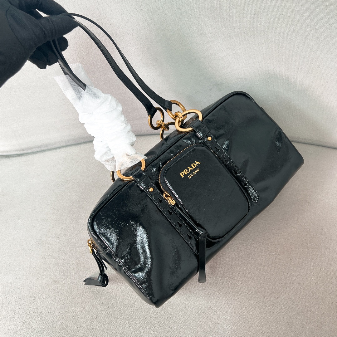 Prada-2025 Oil-Wax Leather Dangel Bag 1BB138-Black