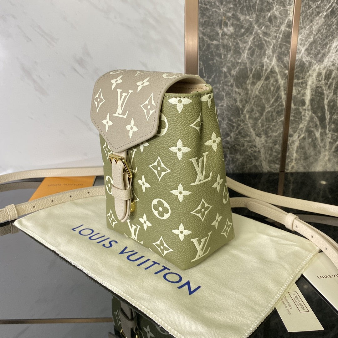 Louis Vuitton Tiny Backpack 19Cm Khaki