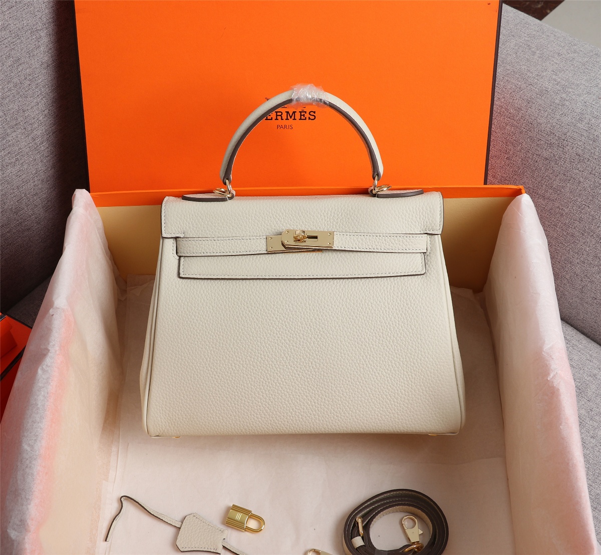 Hermes Kelly White Sellier Rouge Epsom Gold Hardware 25Cm
