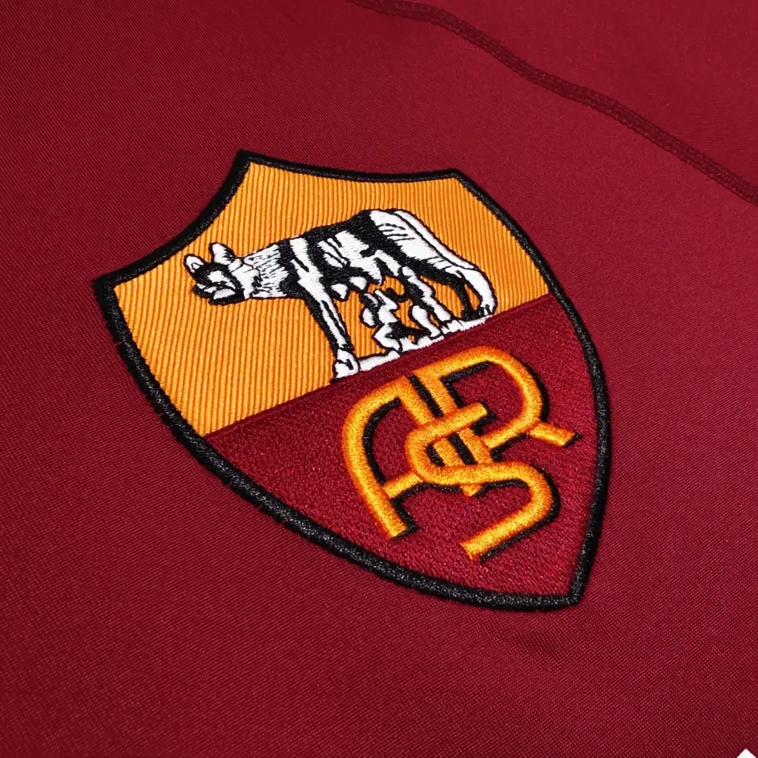 Retro Roma Home Soccer Jersey 2000/01