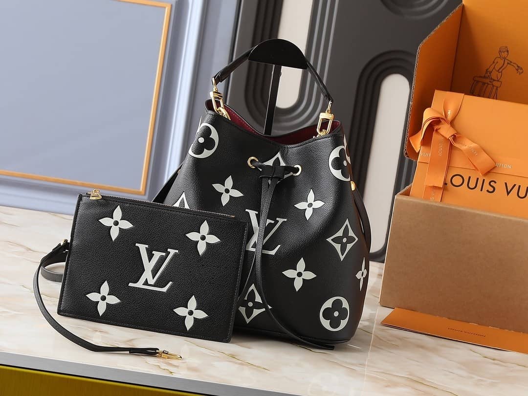 Louis Vuitton Néonoé MM Black 25cm M45497