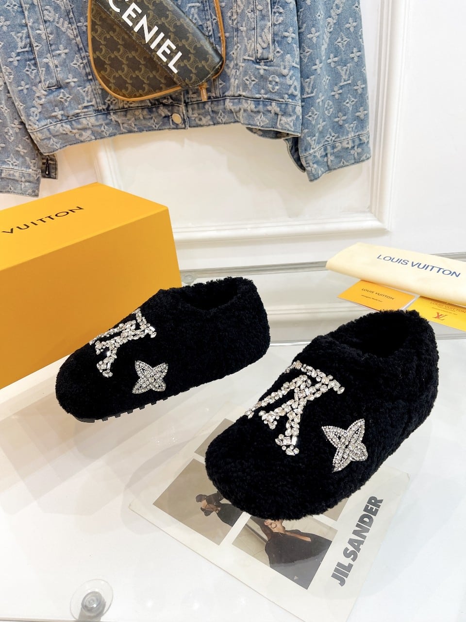 Louis Vuitton Shearling Uggs Slippers Black