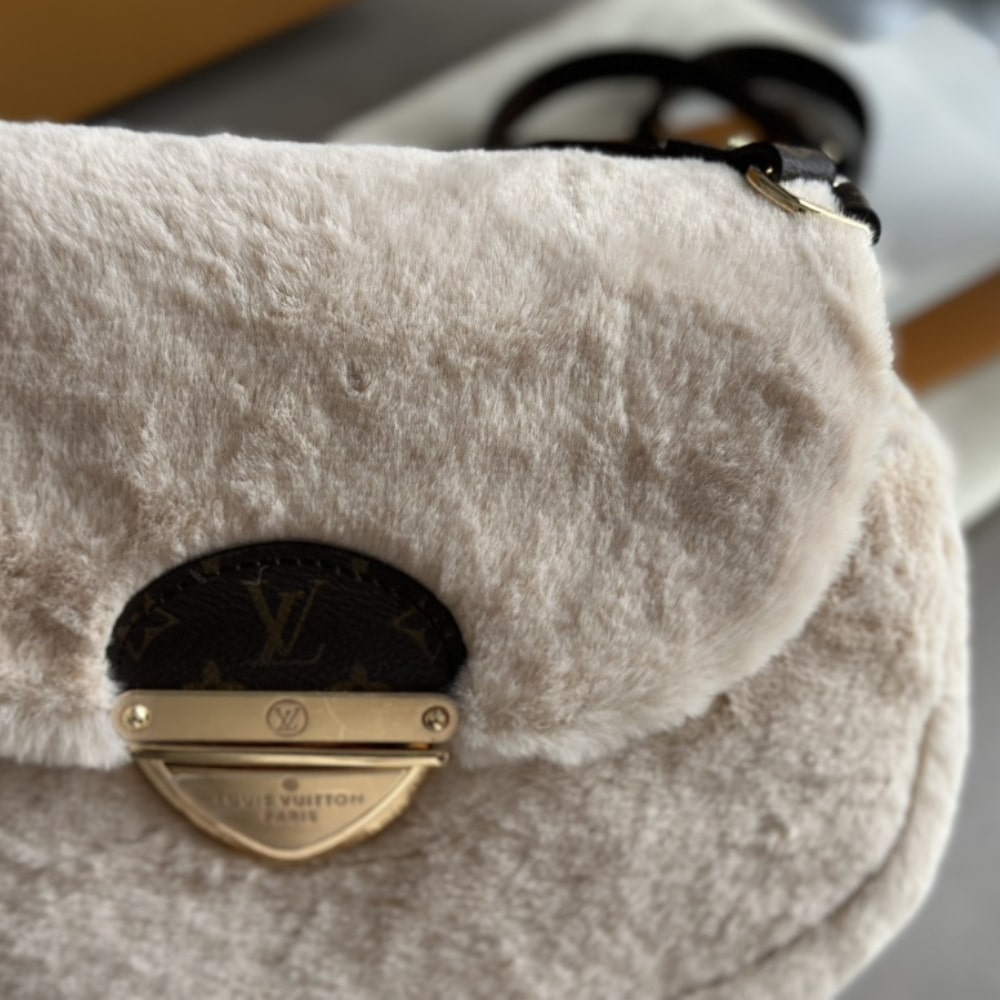 Louis Vuitton Bag Ski Cozygram Sunset Bag Cream 27Cm M12097
