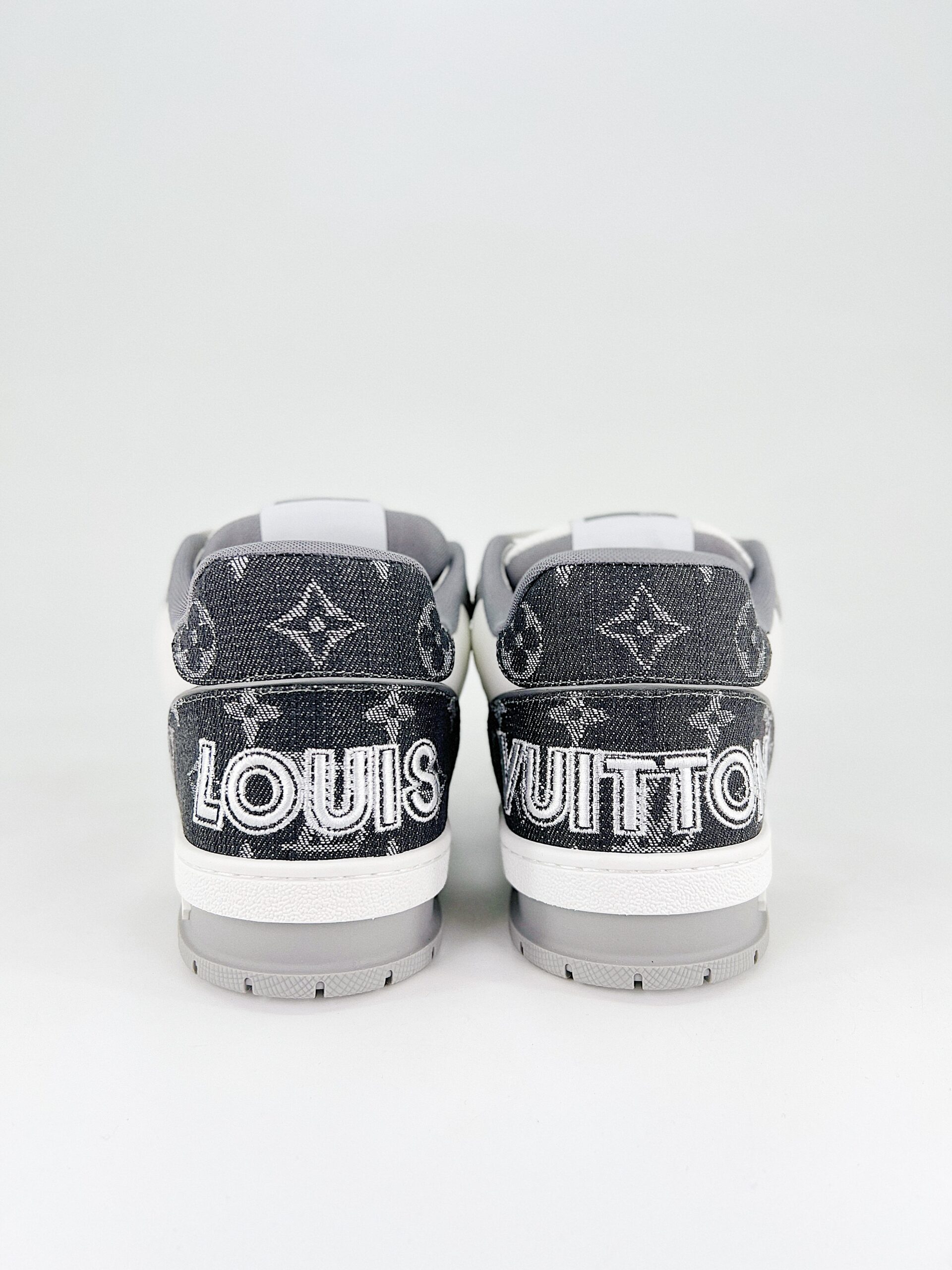 Louis Vuitton Lv Trainer Sneakers Grey 1Adf0U