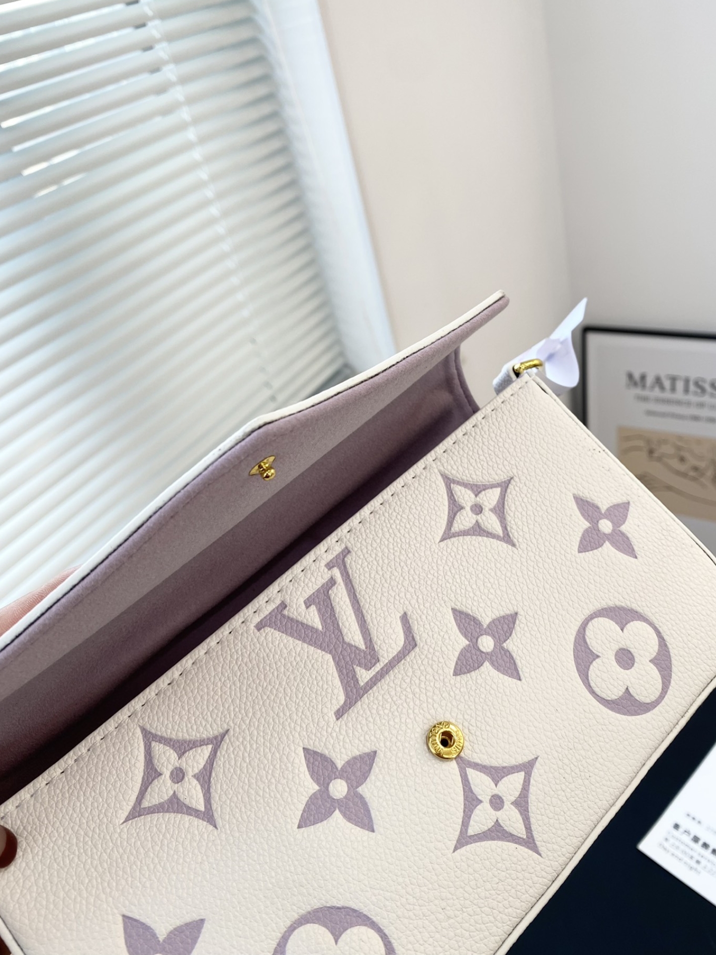 Louis Vuitton Pochette Felicie Bag In Latte And Bubble Tea 22Cm