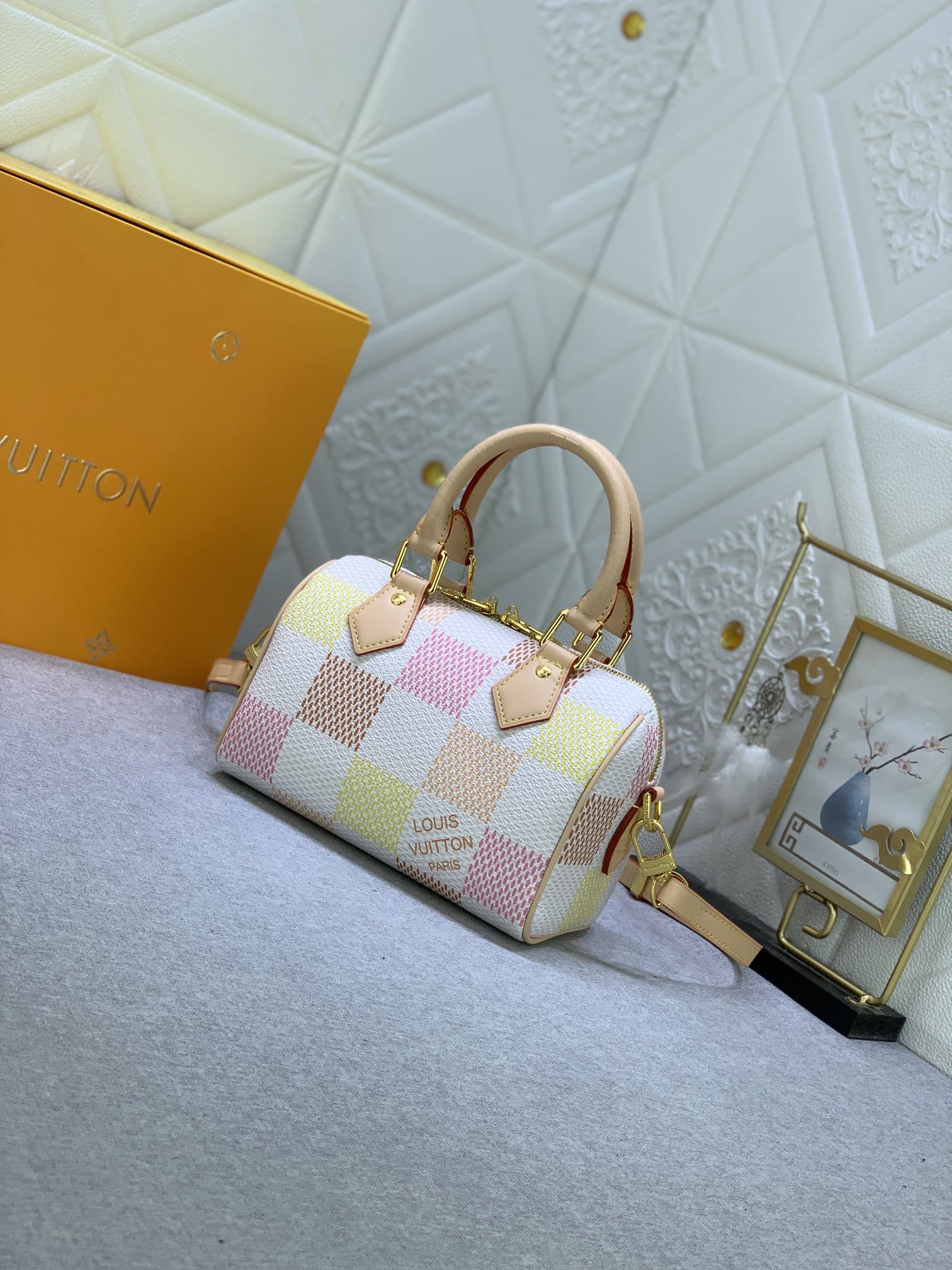 Louis Vuitton Speedy Bandoulière Damier Canvas Peach 20Cm