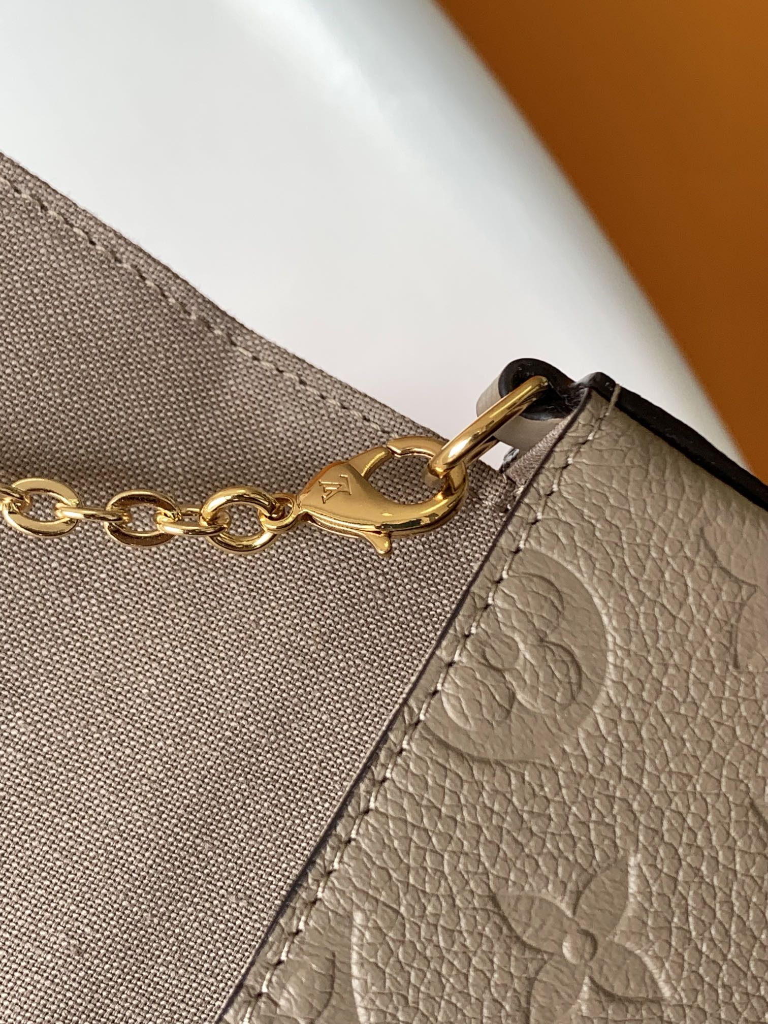 Louis Vuitton Felicie Pochette Bag Gray Tourterelle 21Cm