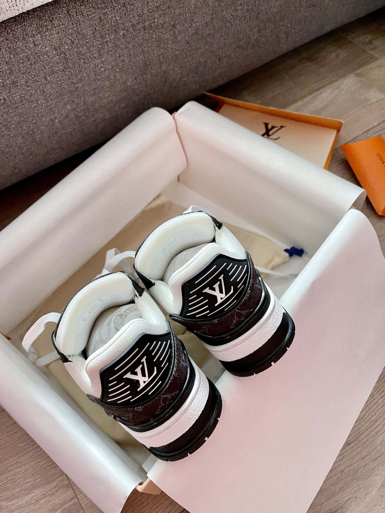 Louis Vuitton Lv Trainer Sneaker Denim Noir Black 1A9Jg9