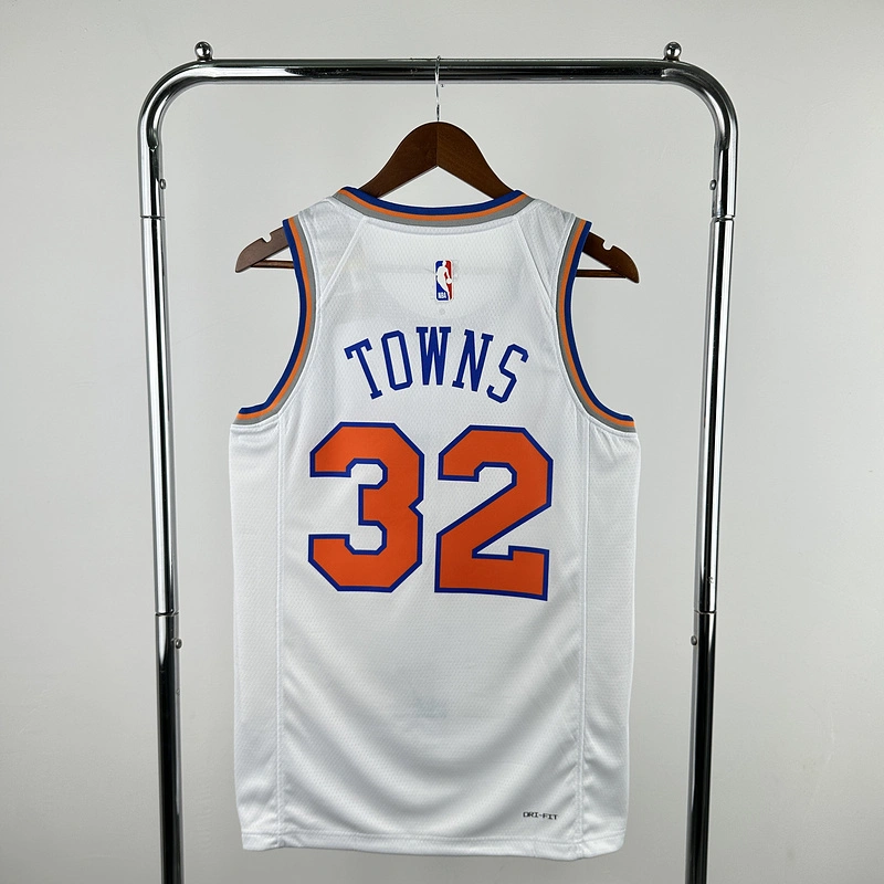 2025 NBA New York Knicks 32 TOWNS Basketball Jersey