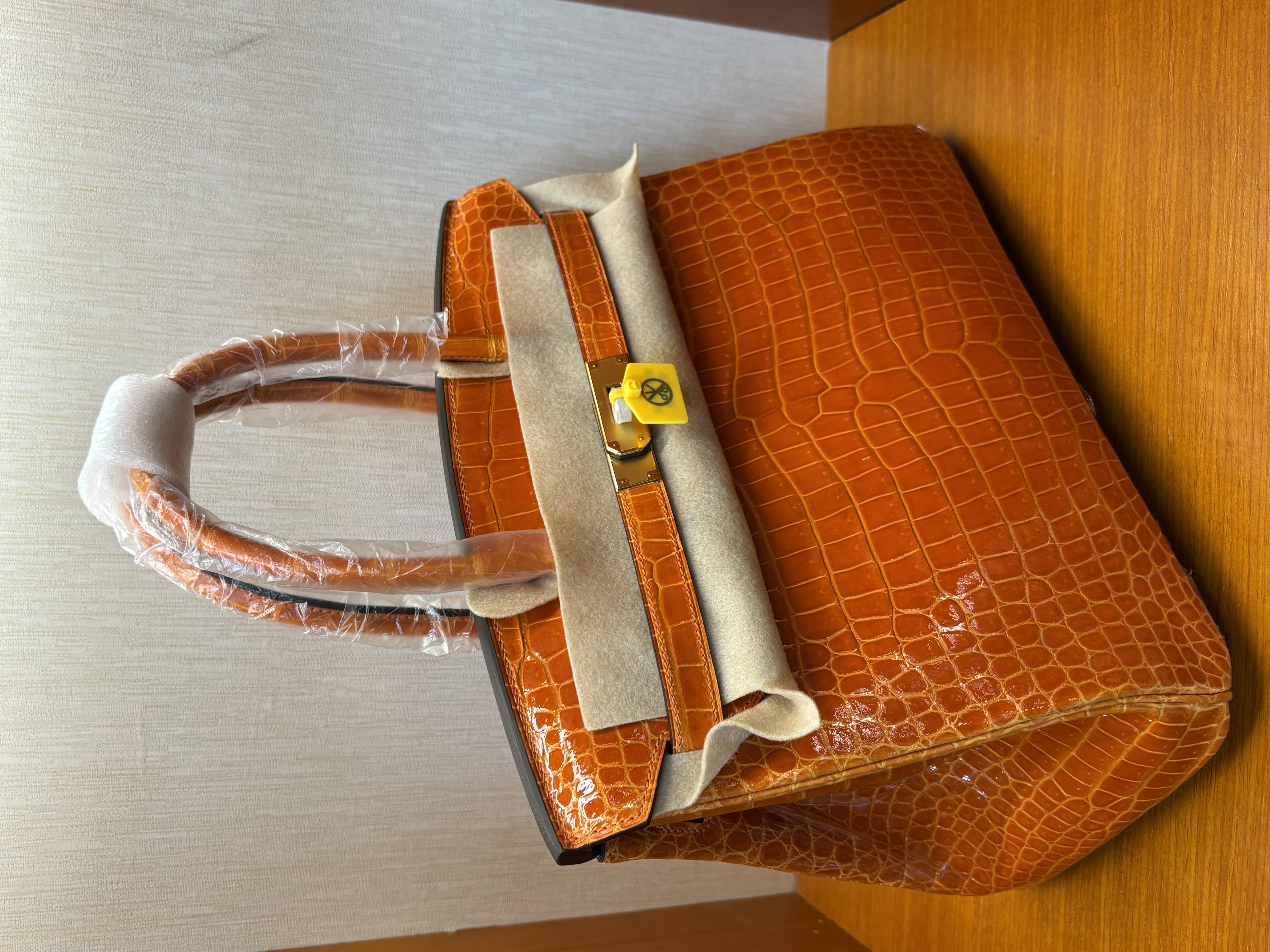 Birkin 25–30 orange glossy crocodile leather gold hardware Custom