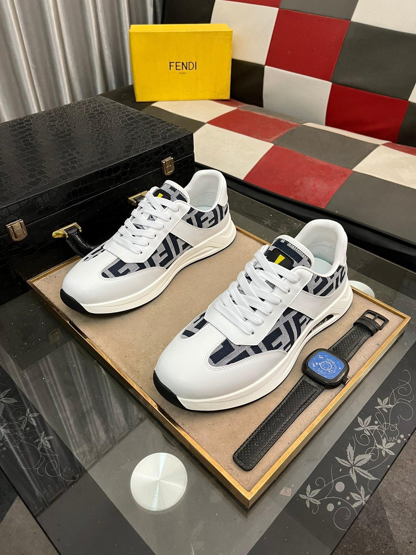FENDI CASUAL SNEAKERS
