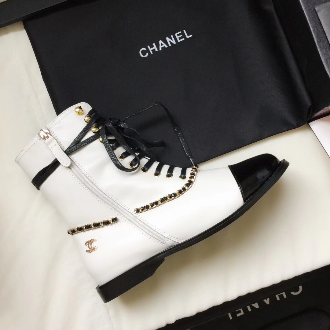 Chanel Botas Para Mujer White And Black