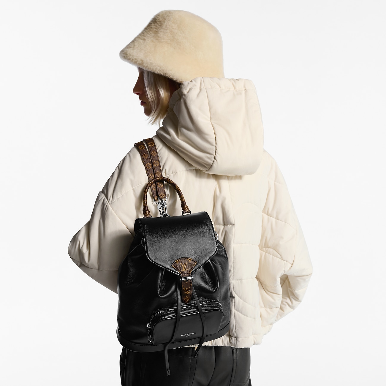 Louis Vuitton Montsouris Vibe Pm M12587