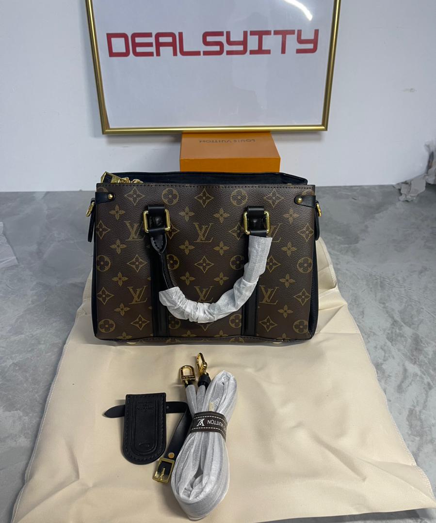 Louis Vuitton Soufflot 29Cm Black