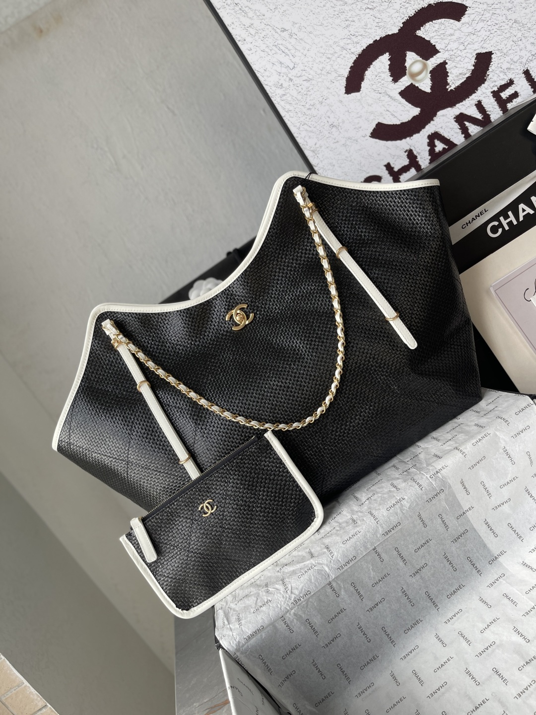 25C Woven Straw Large Tote Handbag with White Calfskin Trim and Gold-Tone Hardware