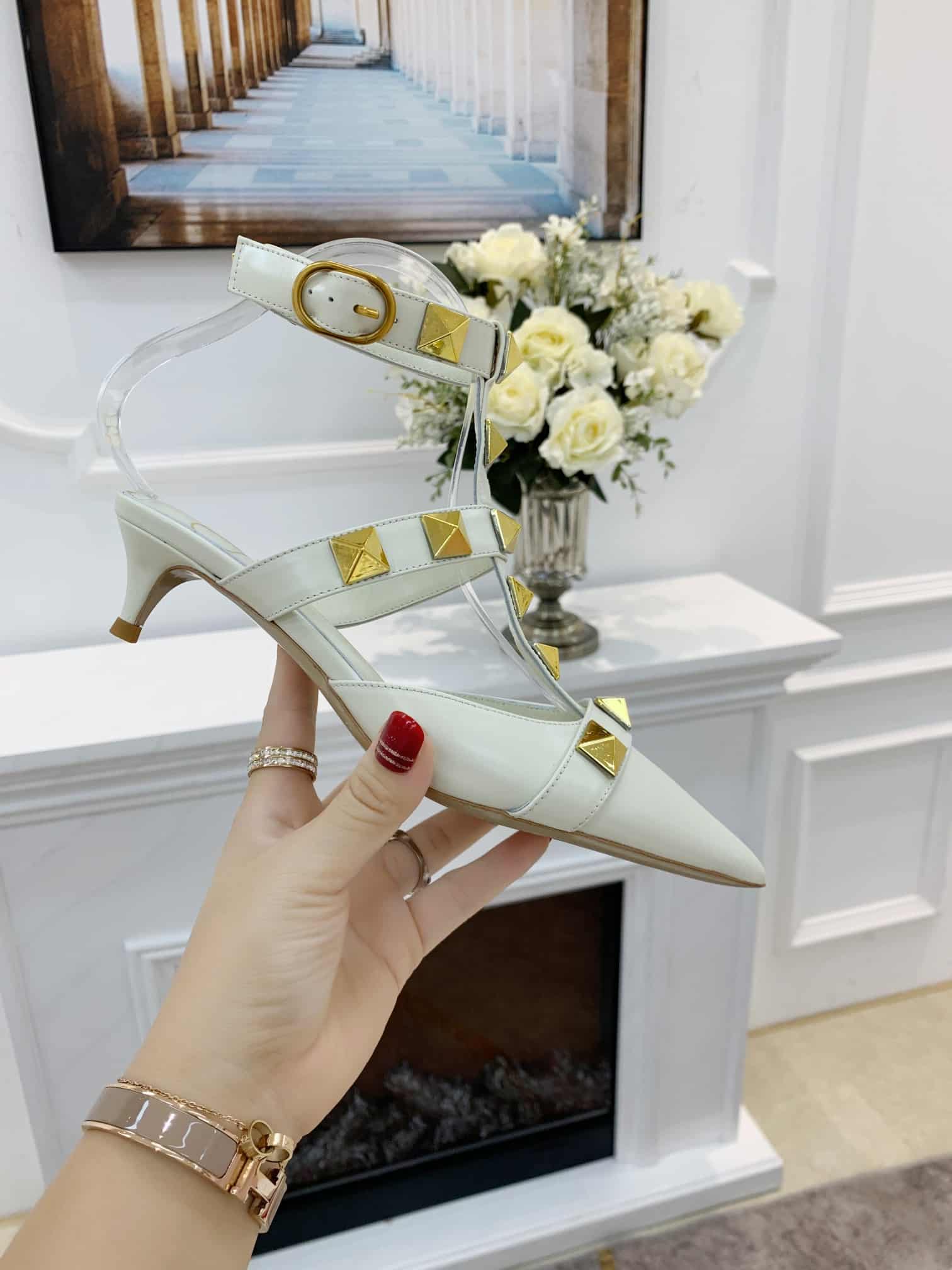 Valentino Garavani Roman Stud Kitten Heel Pumps White