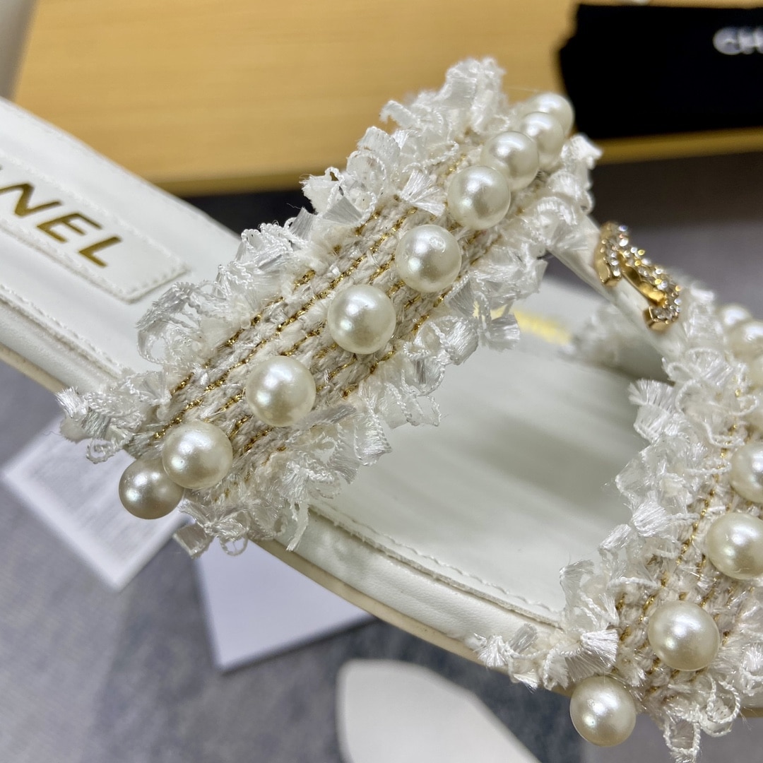 Chanel Mule Slippers Pearl Tweed White