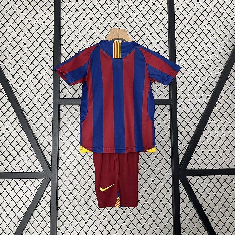 Retro Kids 2005-06 Kids FC Barcelona home XAVI MESSI RONALDINHO Football jersey retro