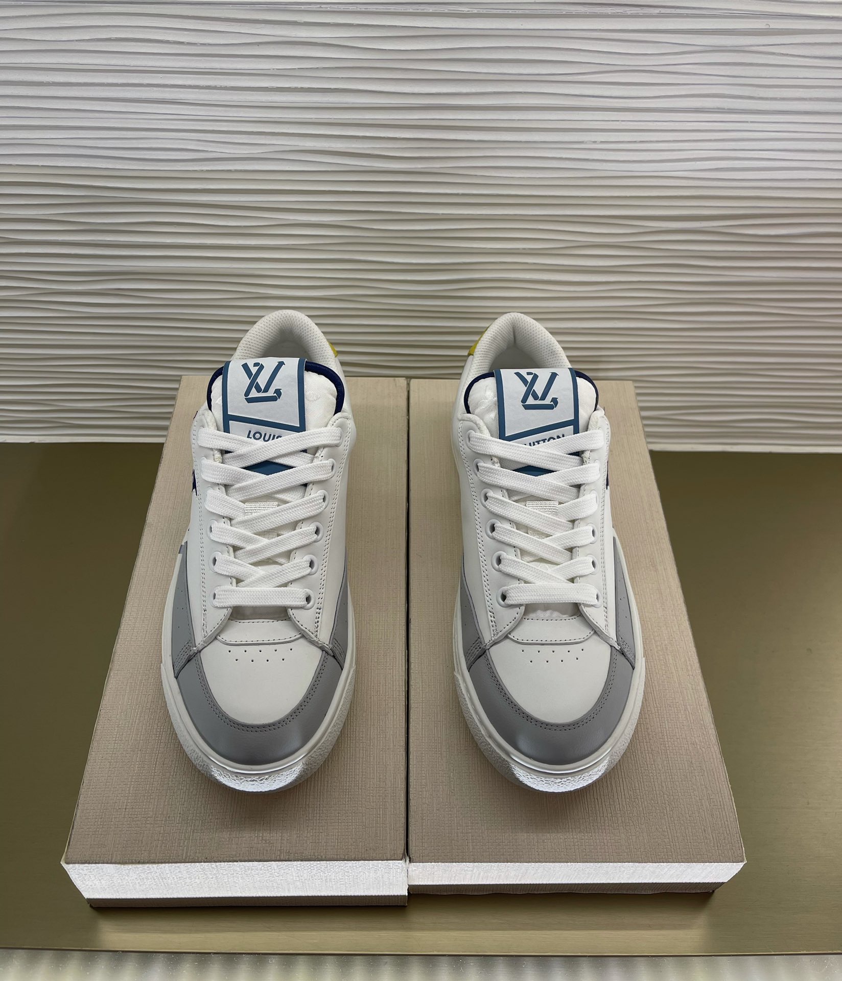 Louis Vuitton Charlie Sneaker 1A9Jlt