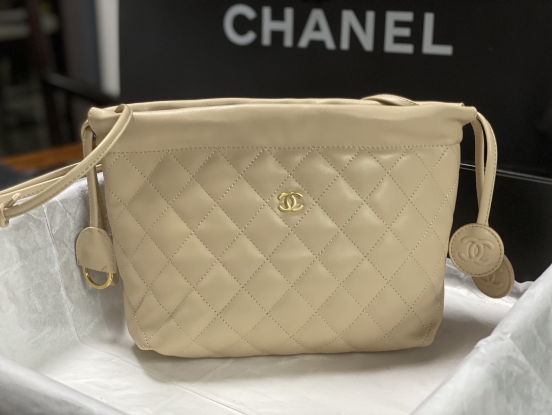 26C Beige Quilted Lambskin Drawstring Bucket Bag with Gold Hardware