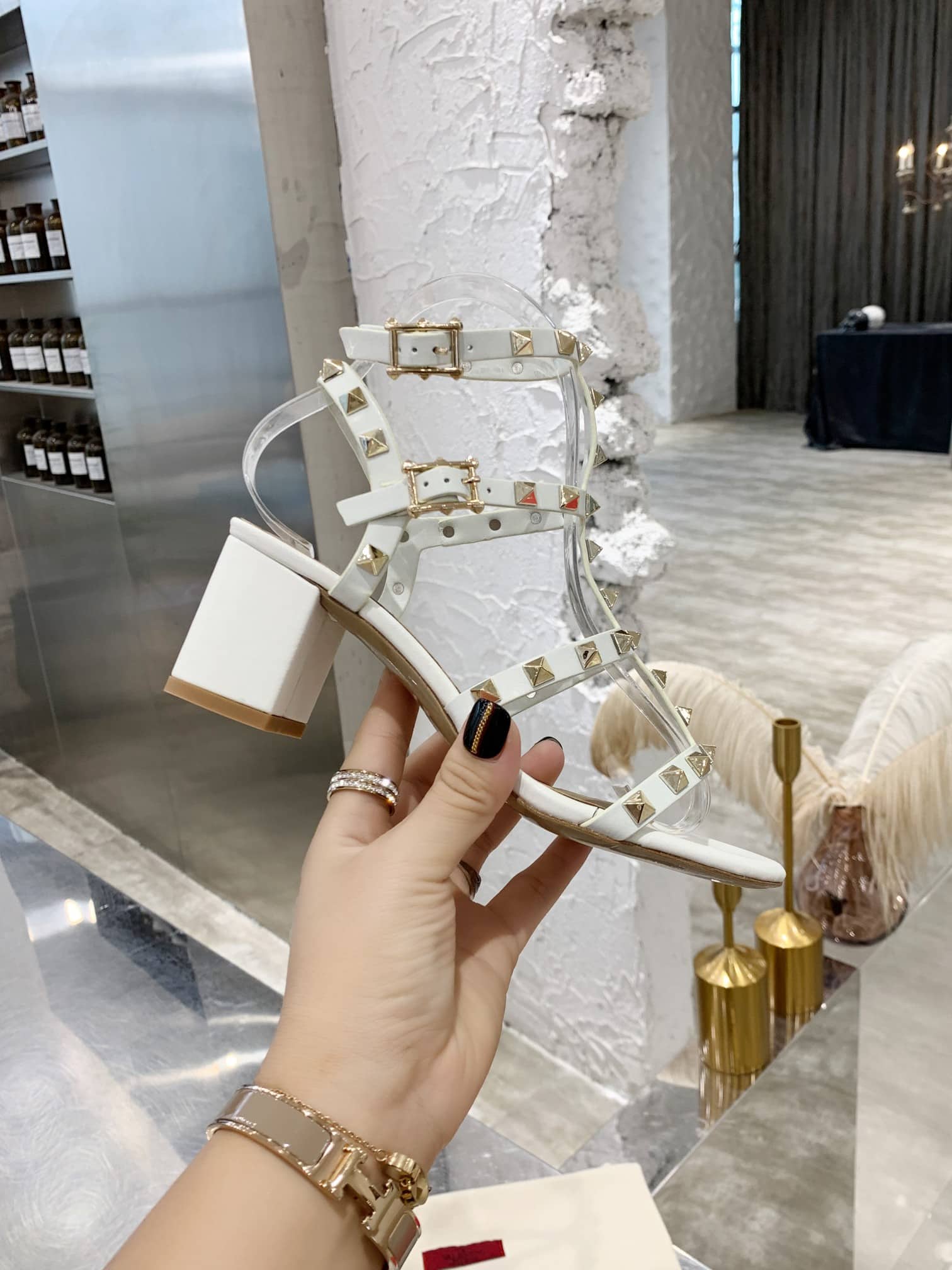 Valentino Garavani Rockstud Leather Sandals White