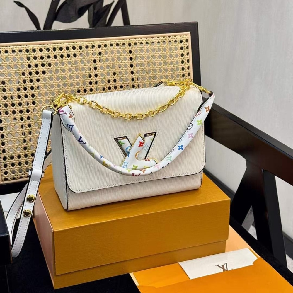Louis Vuitton X Takashi Murakami Lv Twist MM Slim Bag White 23cm M13678