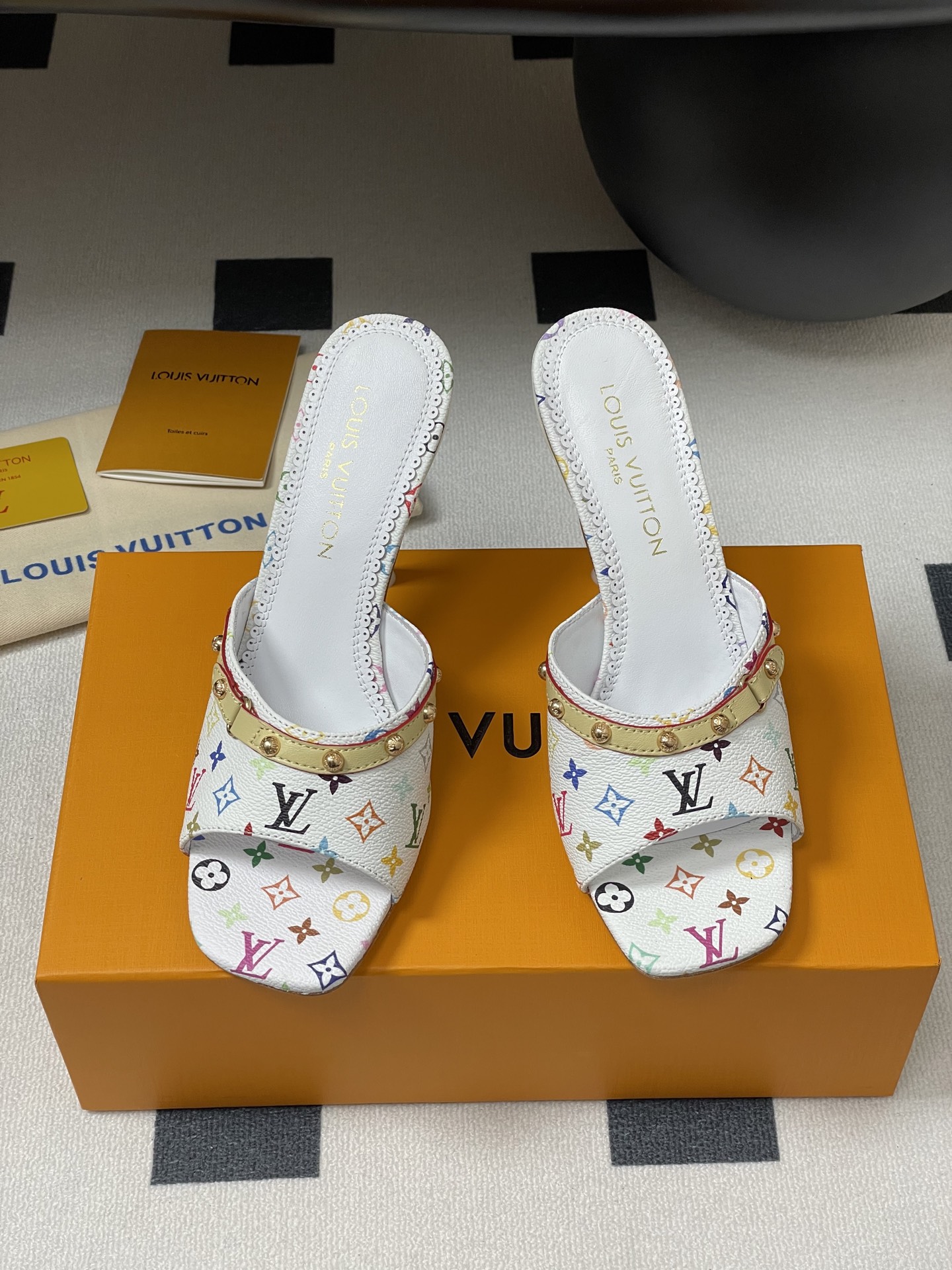 Louis Vuitton LV x TM 6AM Mule 1AGWT2 White