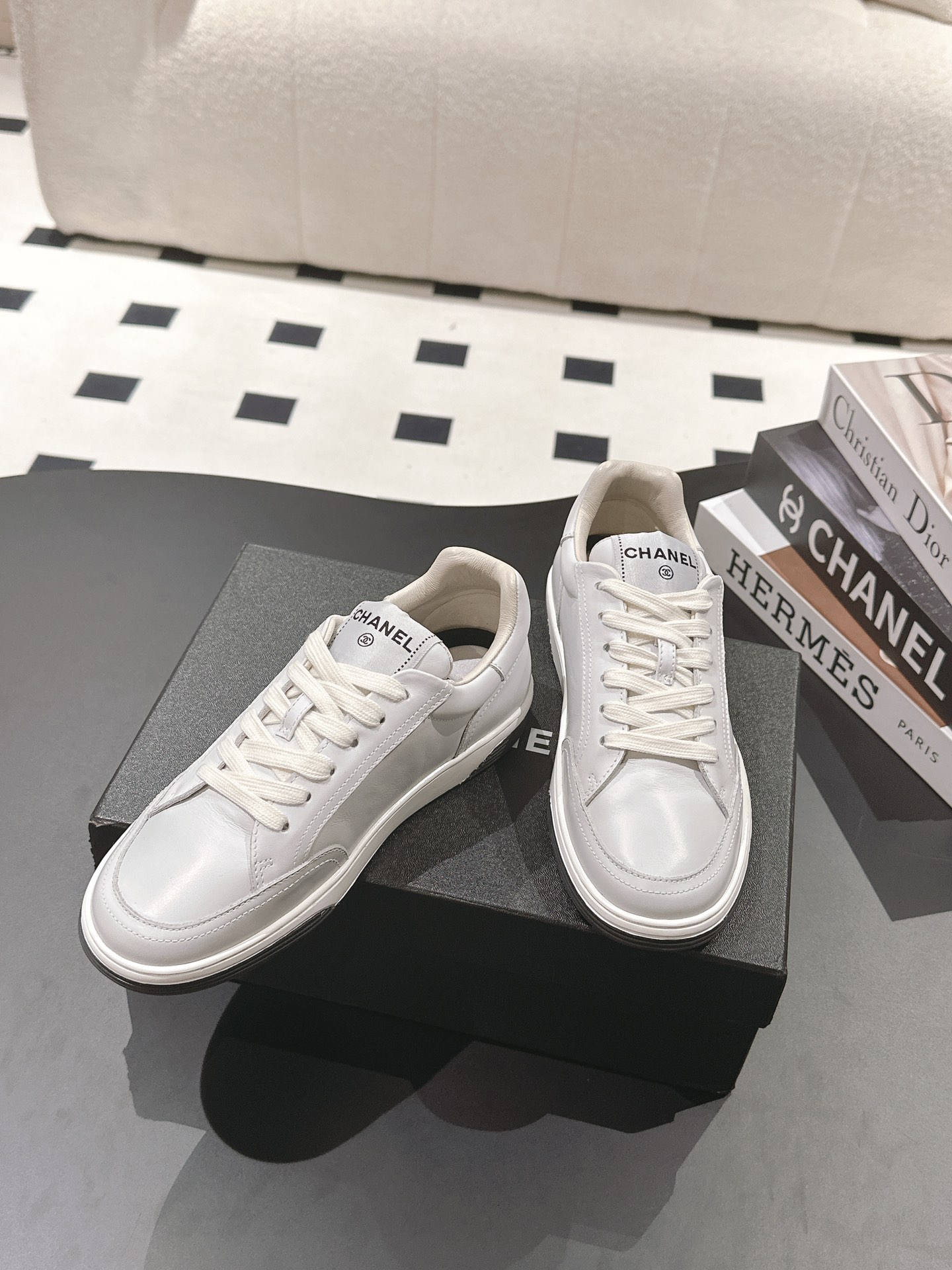 CHANEL Casual Cruise 2024/25 Sneakers