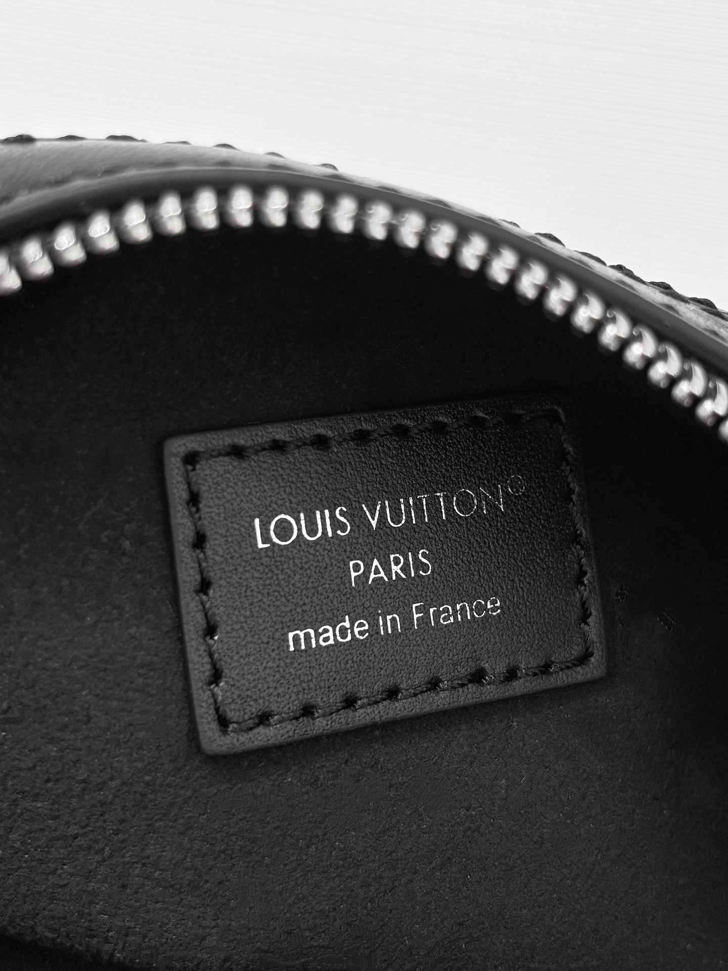 Louis Vuitton Pochette Vibe- Wallets and Small Leather Goods M14544 25cm/ 9.8in