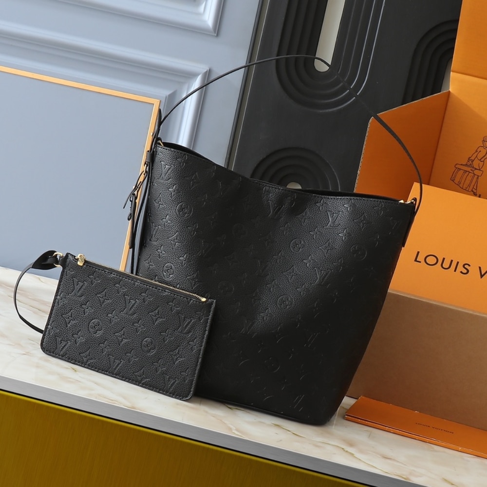 Louis Vuitton All In GM Black 30Cm M13044