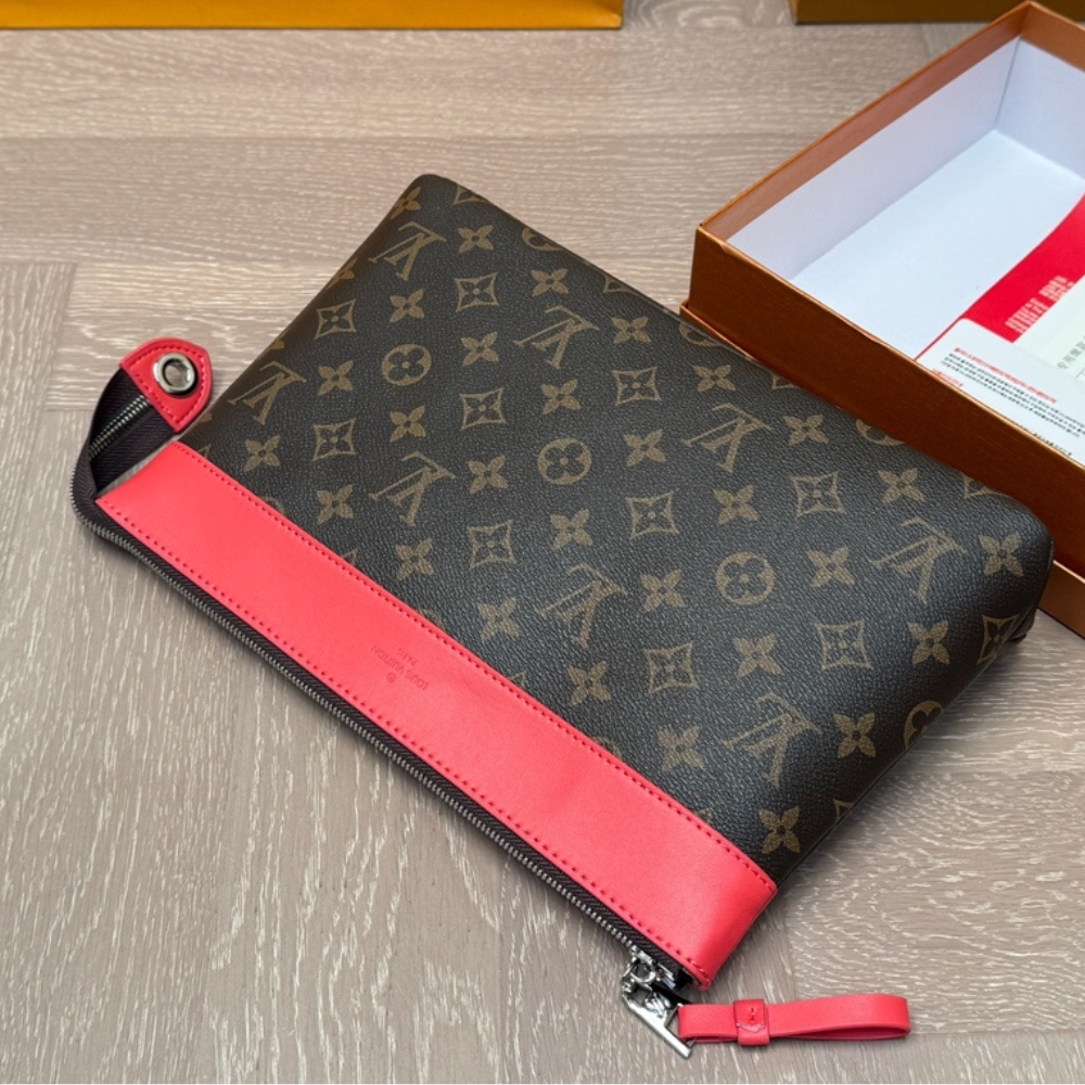 Louis Vuitton Pochette Voyage Souple Bag Pink 29Cm M13356