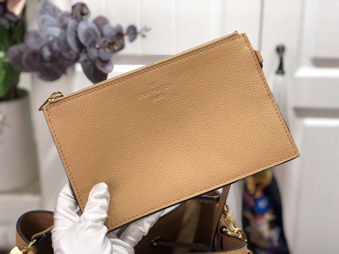 Louis Vuitton N Ono  Mm 26Cm Arizona Brown