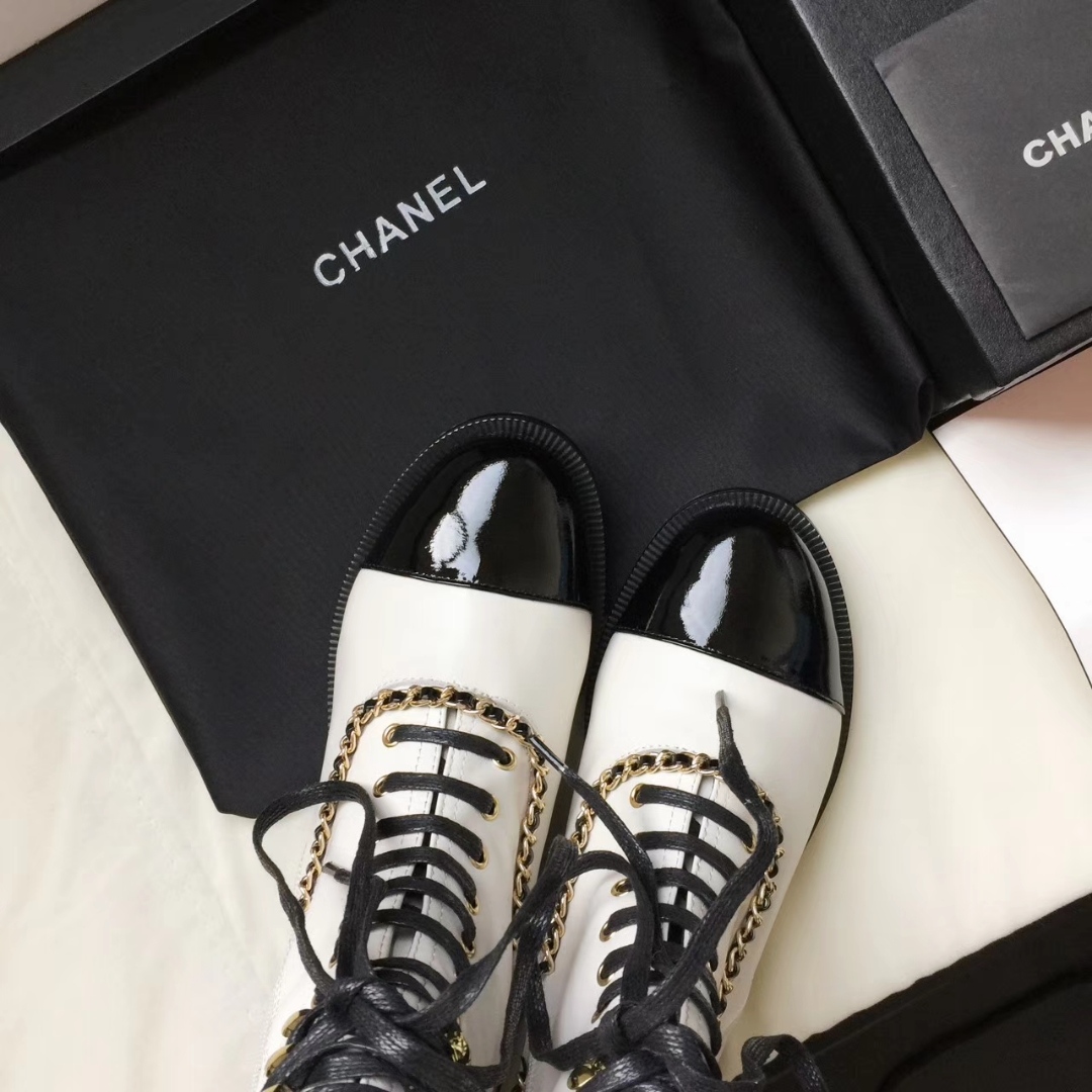 Chanel Botas Para Mujer White And Black
