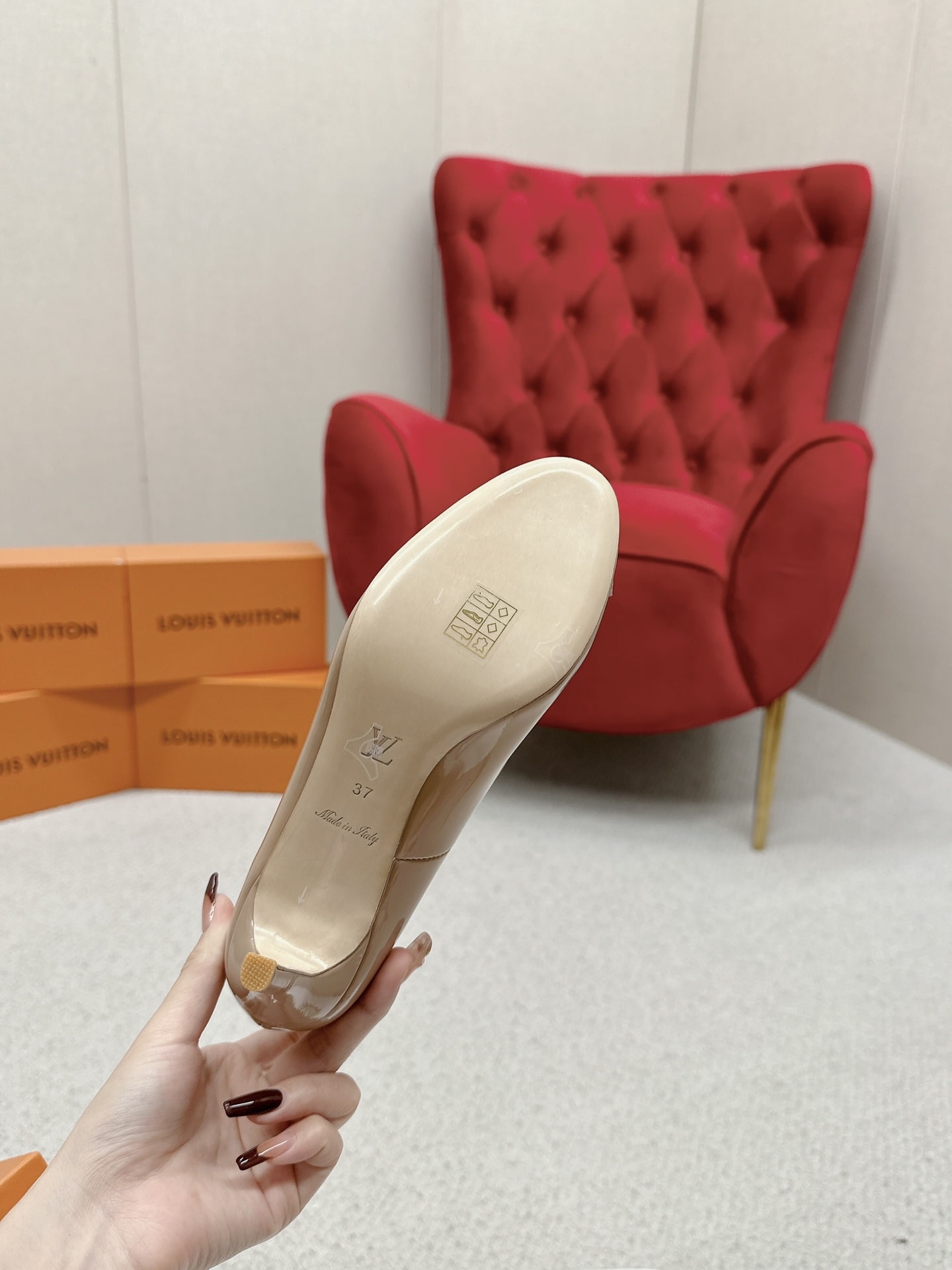 Louis Vuitton Fiancee Pumps Beige